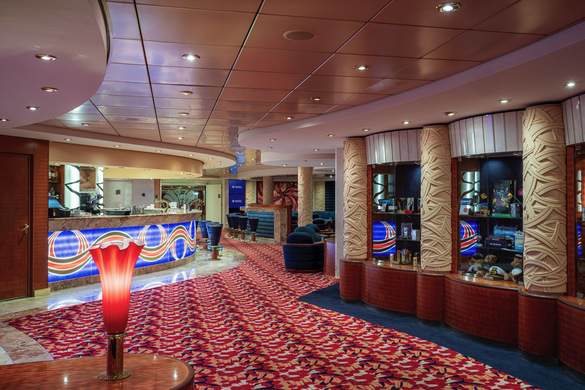 MSC Cruises MSC Orchestra L'Incontro Piano Bar 4 ©MSC Rights - Ivan Sarfatti.jpg